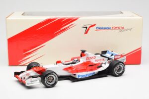 Toyota TF106 Panasonic Toyota Racing J. Trulli F1 Presentation 2006 Minichamps 1:18 AM59554H Diecast — photo 6 of 6