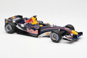Red Bull Racing Cosworth RB1 #15 C. Klien F1 2005 Minichamps 1:18 100050015 Diecast — photo 4 of 6