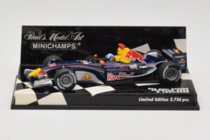 Red Bull Racing D. Coulthard Showcar 2005 Minichamps 1:43 400050084 Diecast