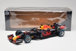 Red Bull Racing Honda RB16B #33 M. Verstappen Turkish GP 2nd Place 2021 Minichamps 1:18 110211633 Diecast — photo 7 of 7