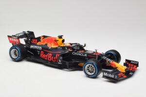 Red Bull Racing Honda RB16B #33 M. Verstappen Belgian GP Winner 2021 Minichamps 1:18 110211333 Resin — photo 4 of 7