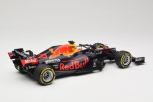 Red Bull Racing Honda RB16B #33 M. Verstappen Mexican GP Winner 2021 Minichamps 1:18 110211933 Resin — photo 2 of 6