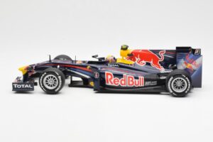 Red Bull RB6 #7 M. Webber Red Bull Racing Showcar 2010 Minichamps 1:18 150100076-R1 Diecast — photo 3 of 6