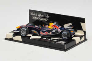 Red Bull Racing RB1 V. Liuzzi Test Driver F1 2005 Minichamps 1:43 400050115 Diecast — photo 3 of 5