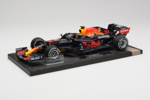 Red Bull Racing RB16B #33 M. Verstappen Monaco GP Winner 2021 Minichamps 1:18 113210533-R1 Resin — photo 2 of 6