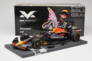 Oracle Red Bull Racing RB18 #33 M. Verstappen Belgian GP 2022 Minichamps 1:18 113221401 Resin — photo 7 of 7