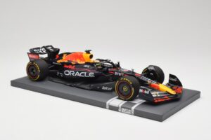 Oracle Red Bull Racing RB18 #33 M. Verstappen Mexican GP 2022 Minichamps 1:18 113222001 Resin — photo 4 of 7