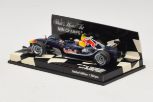 Red Bull Racing RB2 R. Doornbos Test Driver F1 2006 Minichamps 1:43 400060037 Diecast — photo 3 of 5
