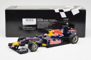 Red Bull Racing RB7 #2 M. Webber Showcar F1 2011 Minichamps 1:18 110110072 Diecast — photo 6 of 6
