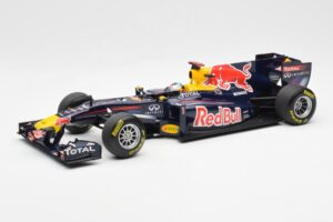 Red Bull Racing Renault RB6 #5 S. Vettel F1 World Champion 2010 Minichamps 1:18 110100005 Diecast