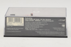 Red Bull Racing RB6 S. Vettel F1 Showcar 2010 Minichamps 1:43 400100075 Diecast — photo 4 of 5