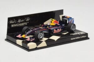 Red Bull Racing Renault RB5 #15 S. Vettel Showcar 2009 Minichamps 1:43 400090085 Diecast — photo 2 of 5