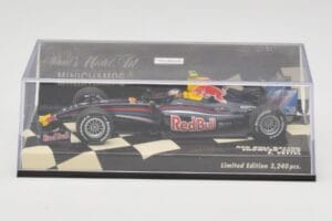Red Bull Racing Renault RB5 #15 S. Vettel Showcar 2009 Minichamps 1:43 400090085 Diecast — photo 5 of 5