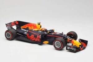 Red Bull Racing RB13 Tag Heuer #33 M. Verstappen Australian GP 2017 Minichamps 1:18 110170033 Resin — photo 4 of 7