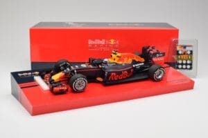 Red Bull RB12 #33 M. Verstappen Spain GP Winner 2016 Minichamps 1:18 147160533 Diecast — photo 6 of 6