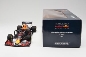 Red Bull RB15 #10 P. Gasly F1 2019 Minichamps 1:18 110190010 Diecast — photo 7 of 7