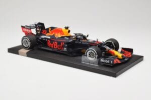 Red Bull RB16 #33 M. Verstappen Red Bull Racing 70th Anniversary GP Winner 2020 Minichamps 1:18 113200533-M1 Resin — photo 4 of 7