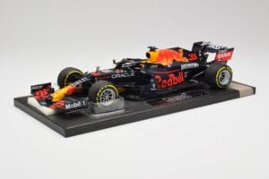 Red Bull RB16B #33 M. Verstappen France GP Winner 2021 Minichamps 1:18 113210833 Diecast — photo 2 of 7