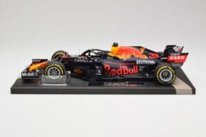 Red Bull RB16B #33 M. Verstappen France GP Winner 2021 Minichamps 1:18 113210833 Diecast