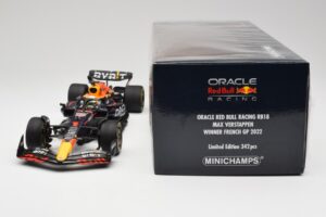 Red Bull RB18 #1 M. Verstappen France GP Winner 2022 Minichamps 1:18 110221201 Diecast — photo 7 of 7