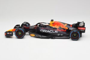 Red Bull RB18 #1 M. Verstappen Monaco GP 3rd Wet 2022 Minichamps 1:18 110220701 Diecast — photo 3 of 7