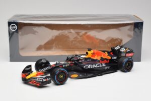 Red Bull RB18 #1 M. Verstappen Monaco GP 3rd Wet 2022 Minichamps 1:18 110220701 Diecast — photo 6 of 7