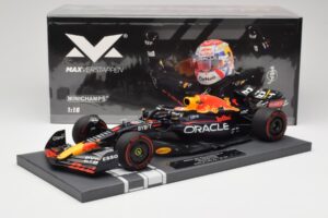 Red Bull RB18 Oracle #1 M. Verstappen Dutch GP 2022 Winner Minichamps 1:18 113221501 Resin — photo 7 of 7