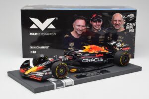 Red Bull RB18 Oracle #1 M. Verstappen US GP 2022 Winner Minichamps 1:18 113221901 Resin — photo 7 of 7