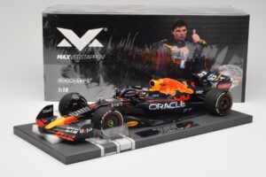 Red Bull RB18 #1 M. Verstappen Miami GP 2022 Winner Minichamps 1:18 113220301 Resin — photo 7 of 7