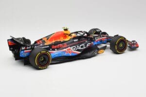 Red Bull RB19 #1 M. Verstappen Austin GP Winner 2023 Minichamps 1:18 110231901 Diecast — photo 2 of 6