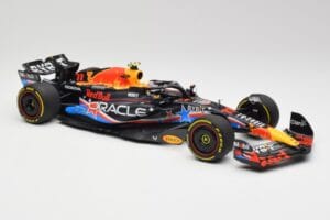 Red Bull RB19 #1 M. Verstappen Austin GP Winner 2023 Minichamps 1:18 110231901 Diecast — photo 4 of 6