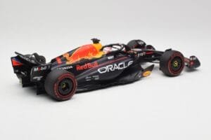 Red Bull RB19 #1 M. Verstappen Qatar Sprint Race 2nd WC 2023 Minichamps 1:18 110231801 Diecast — photo 2 of 6