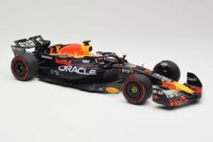 Red Bull RB19 #1 M. Verstappen Qatar Sprint Race 2nd WC 2023 Minichamps 1:18 110231801 Diecast — photo 4 of 6