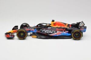 Red Bull RB19 #11 S. Perez Austin GP 2023 Minichamps 1:18 110231911 Diecast — photo 3 of 6
