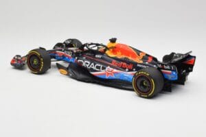 Red Bull RB19 #11 S. Perez Austin GP 2023 Minichamps 1:18 110231911 Diecast — photo 5 of 6