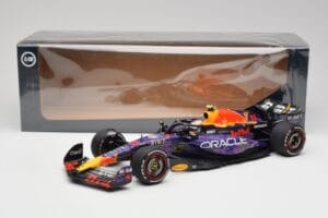 Red Bull RB19 #11 S. Perez Las Vegas GP 3rd 2023 Minichamps 1:18 110232211 Diecast — photo 6 of 6