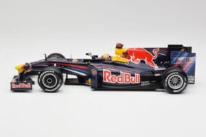 Red Bull RB3 #2 M. Webber F1 2007 Minichamps 1:18 110110272 Diecast — photo 3 of 6