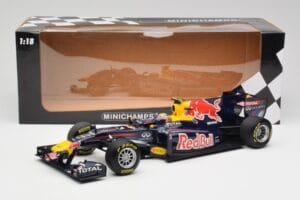 Red Bull RB5 #14 M. Webber Chinese GP 2nd 2009 Minichamps 1:18 150090114 Diecast — photo 6 of 6