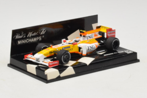 Renault R29 #8 N. Piquet Jr. F1 2009 Minichamps 1:43 400090008 Diecast — photo 2 of 5