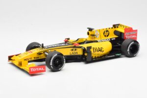 Renault R30 R. Kubica / V. Petrov F1 Showcar 2010 Minichamps 1:18 7711428831 Diecast