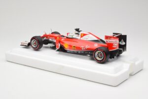 Scuderia Ferrari SF16-H #5 S. Vettel Italian GP 2016 BBR 1:18 BBR181625 Diecast — photo 5 of 7