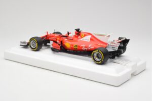 Scuderia Ferrari SF70H #5 S. Vettel Winner Australian GP 2017 End of Race BBR 1:18 BBR181705-E Diecast — photo 5 of 7