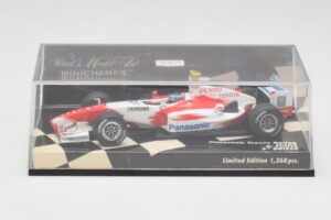 Toyota TF104 Panasonic Racing #0 R. Zonta 3rd Driver 2004 Minichamps 1:43 400040038 Diecast — photo 5 of 5