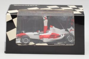 Toyota TF105 #16 J. Trulli Malaysia GP Podium 2005 Minichamps 1:43 400050116 Diecast — photo 4 of 4