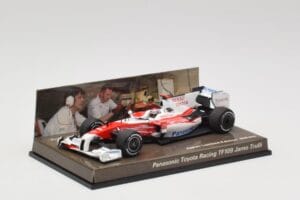 Toyota TF109 Panasonic Toyota Racing #9 J. Trulli F1 2009 Minichamps 1:43 AM62130 Diecast — photo 2 of 5