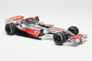 McLaren MP4-22 Mercedes #1 F. Alonso Showcar 2007 Minichamps 1:18 533071871 Diecast — photo 4 of 6