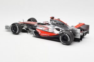 McLaren MP4-22 Mercedes #1 F. Alonso Showcar 2007 Minichamps 1:18 533071871 Diecast — photo 5 of 6