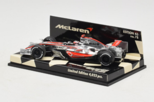 McLaren MP4-22 Mercedes #1 F. Alonso Vodafone McLaren Showcar F1 2007 Minichamps 1:43 530074371 Diecast — photo 3 of 5