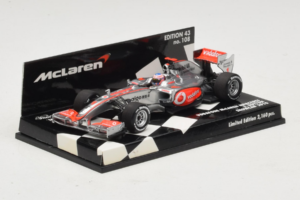 Vodafone McLaren Mercedes MP4-25 J. Button F1 Showcar 2010 Minichamps 1:43 530104371 Diecast — photo 2 of 5