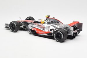 McLaren MP4-22 Mercedes #2 L. Hamilton 2007 Dealer Edition Minichamps 1:18 530071802 Diecast — photo 5 of 6